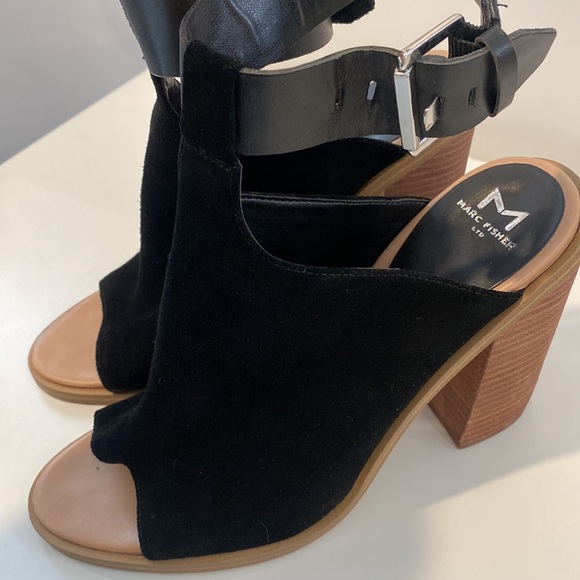 New Marc Fisher ankle strap block heel - Picture 3 of 9